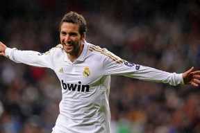 九游(jiuyou)官方网站-普利西奇在英超首秀即上演精彩助攻，普利希奇集锦